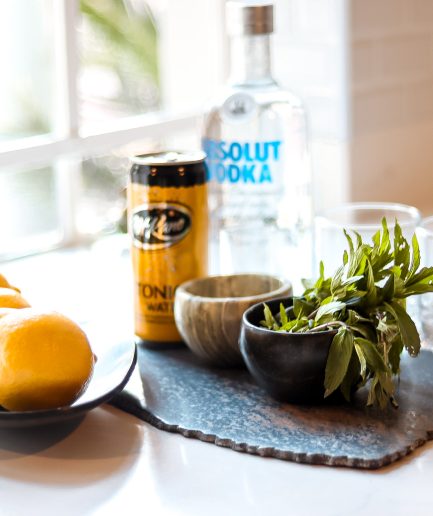 Triangular Live Edge Serving Slap